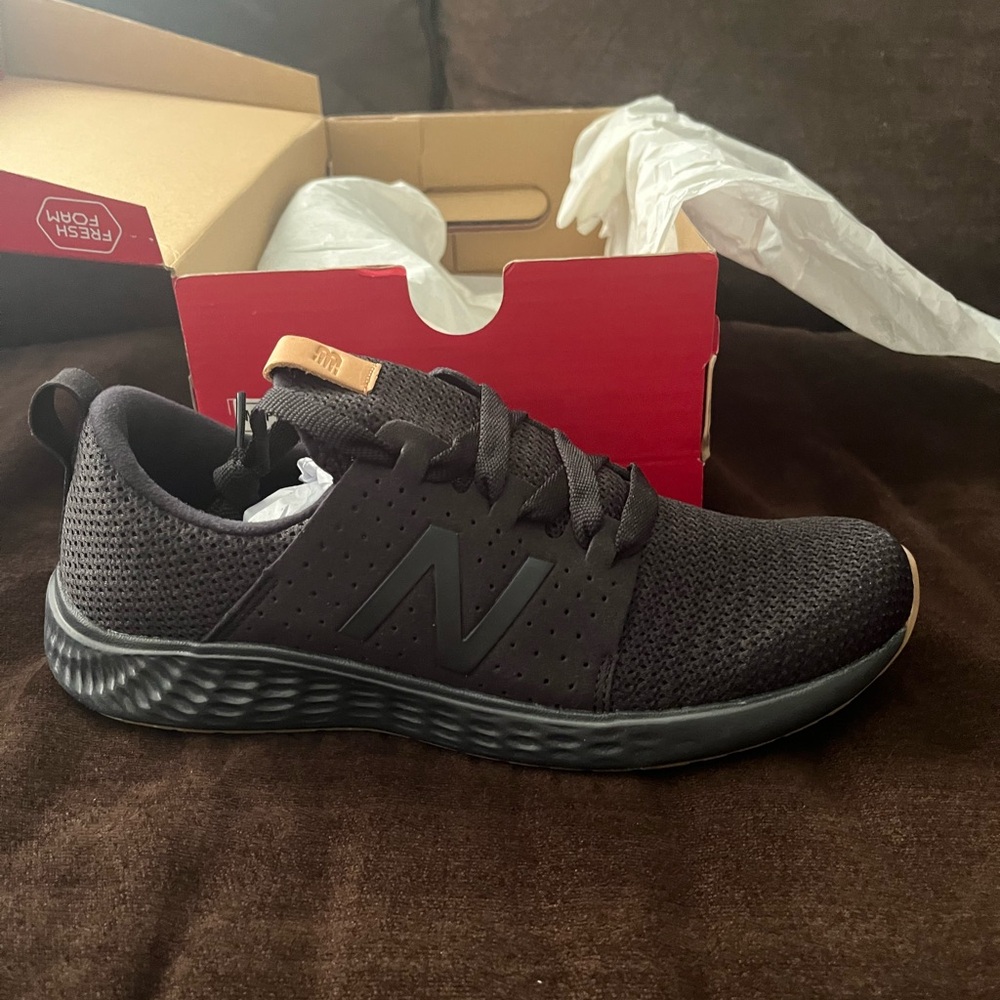New Balance Men's Black and Tan Sneakers